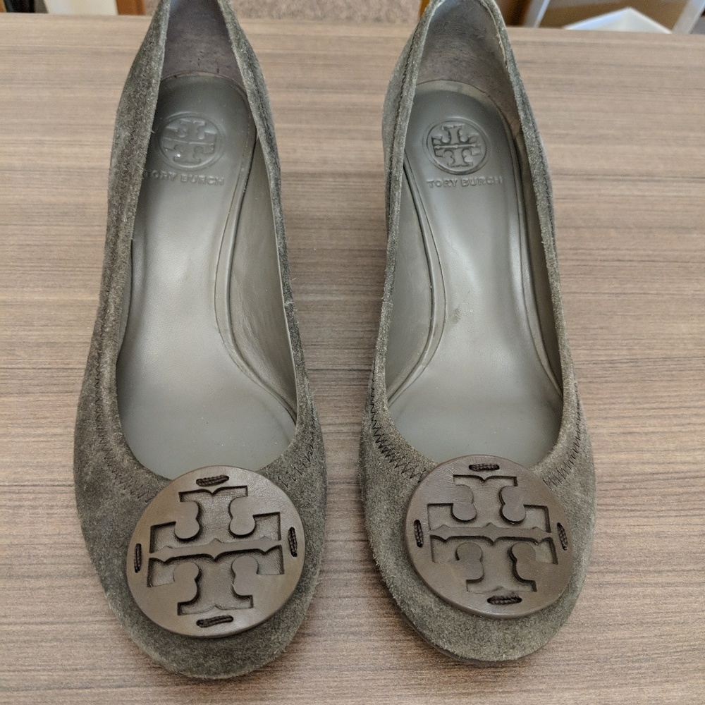 Gray Tory Burch wedge pumps 9.5